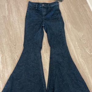 Blank NYC kick boot jeans size 27 NWT